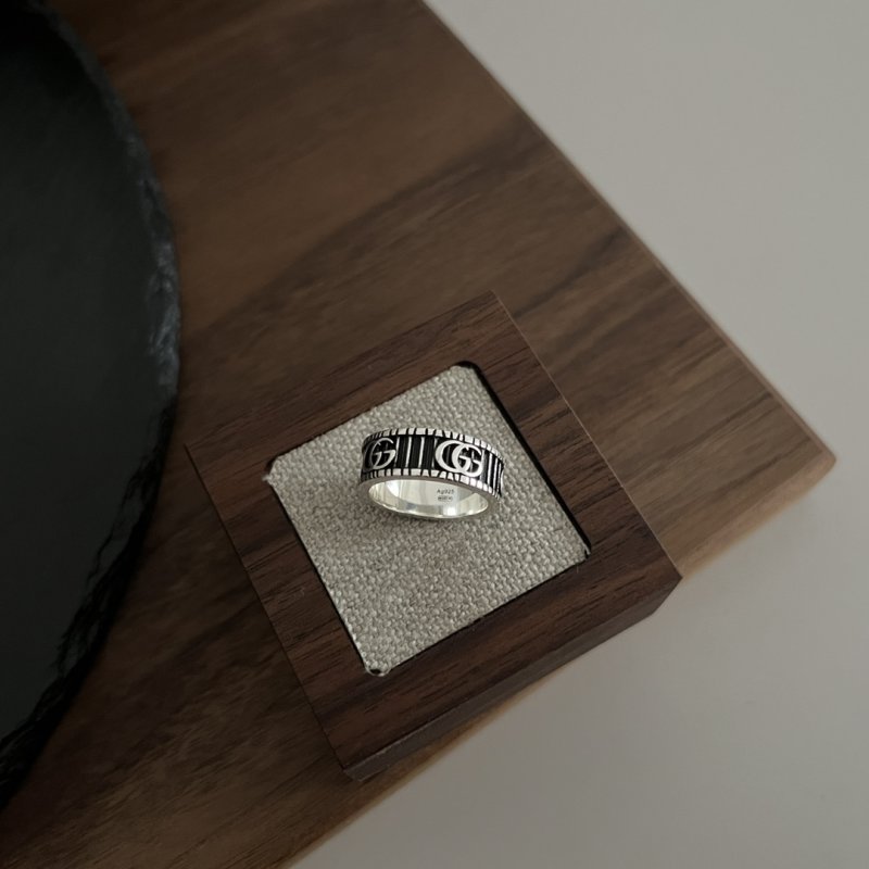 Gucci Double G Stripe Vintage Silver Ring view