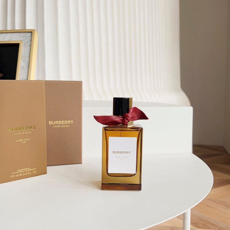 Burberry Amber Heath Eau de Parfum 100ml view