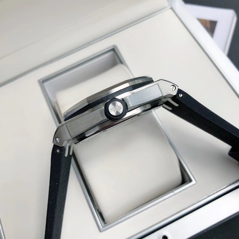 Audemars Piguet Royal Oak Offshore Steel Black Dial Watch view