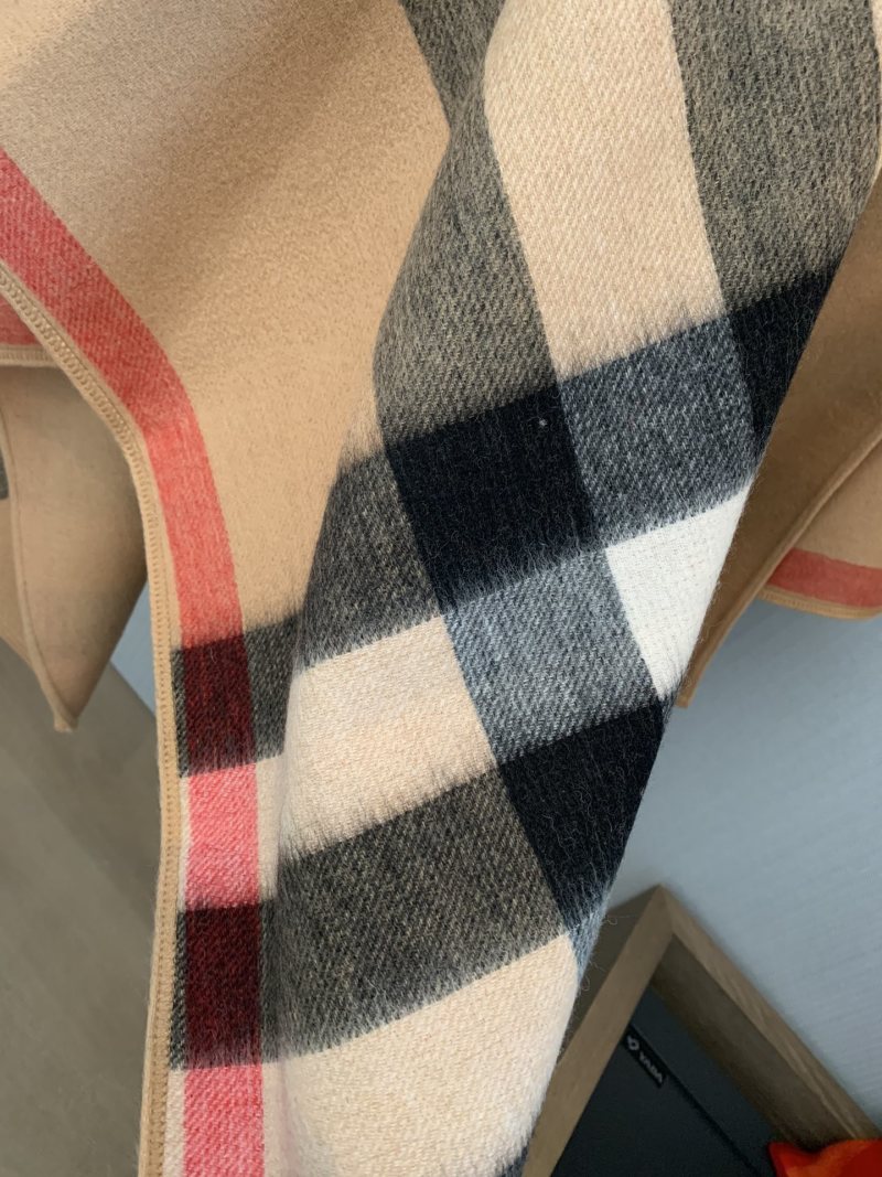 Burberry Double-Sided Check Cashmere Cape Beige view