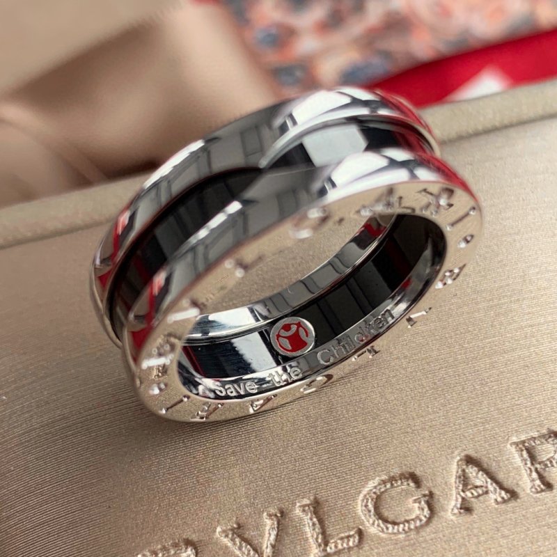 Bulgari B.Zero1 Black Ceramic Ring Silver view