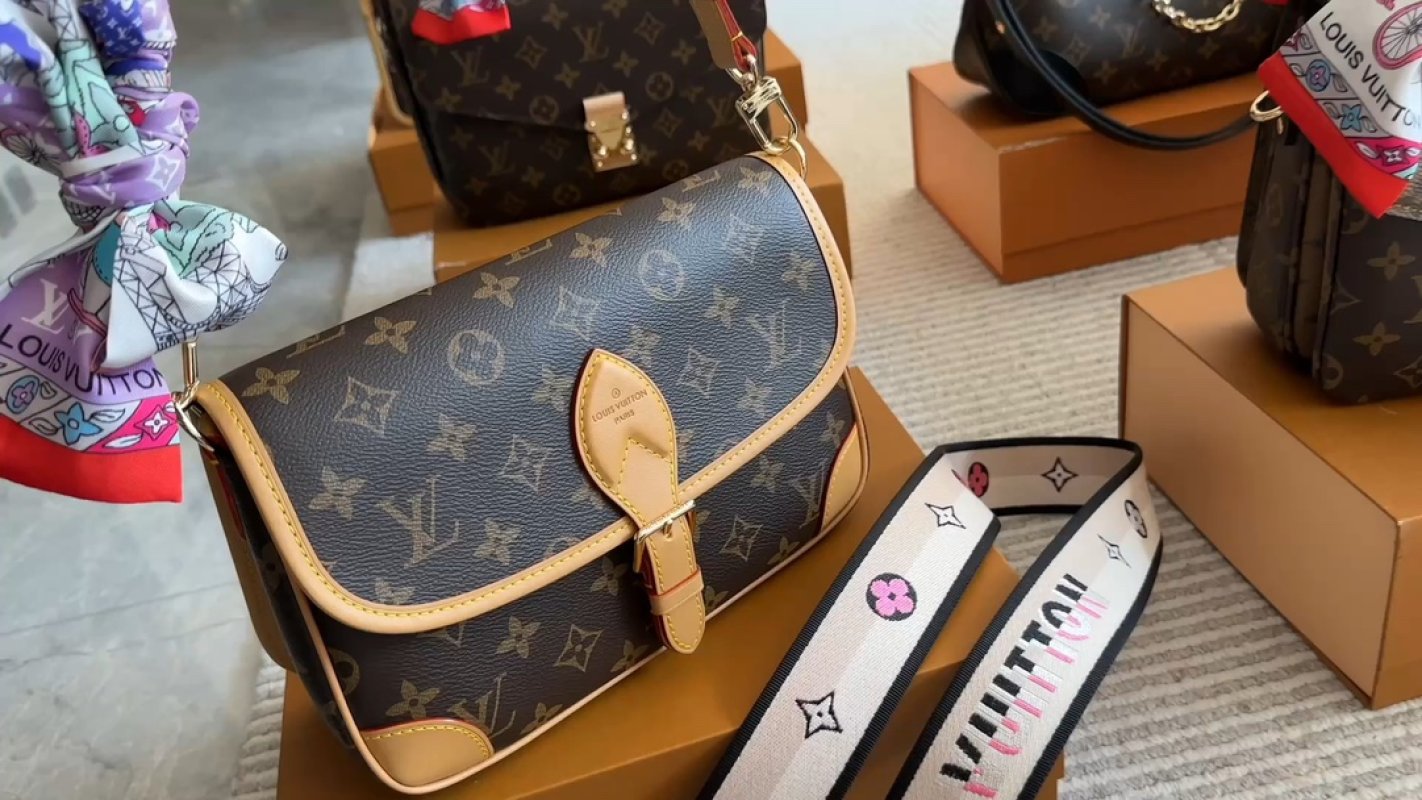 Louis Vuitton Monogram Canvas Shoulder Bag Brown Tan