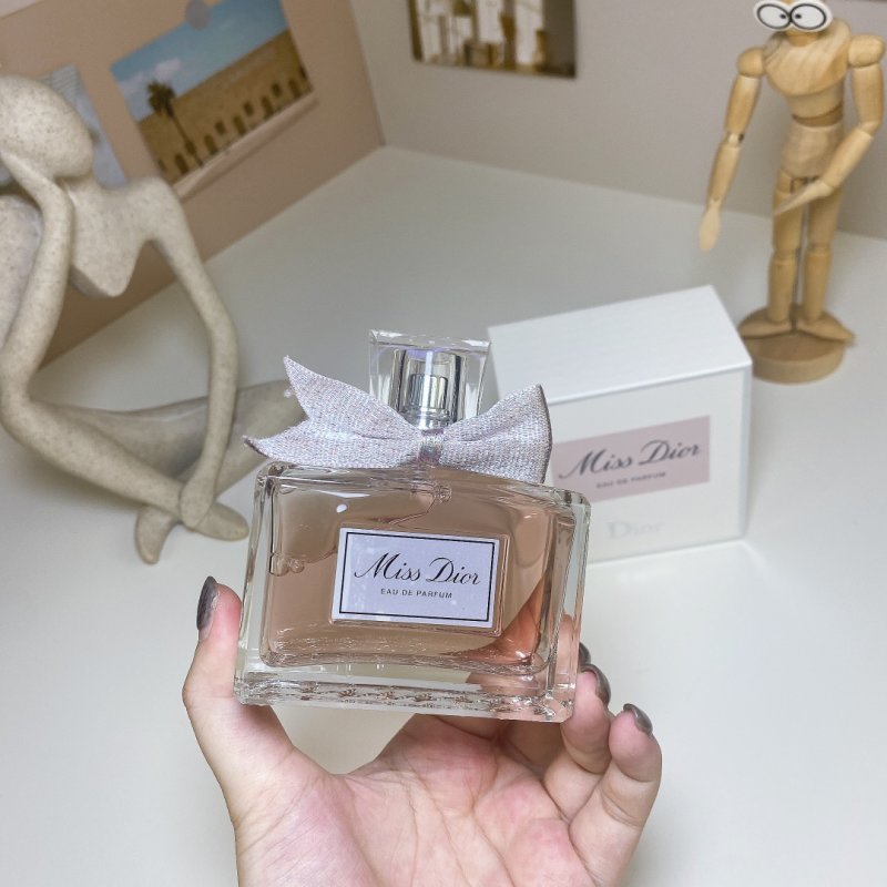 Dior Miss Dior Eau de Parfum 100ml view