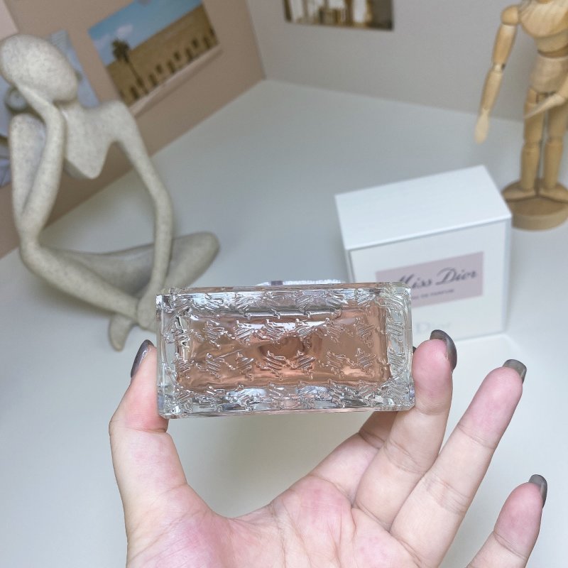 Dior Miss Dior Eau de Parfum 100ml view
