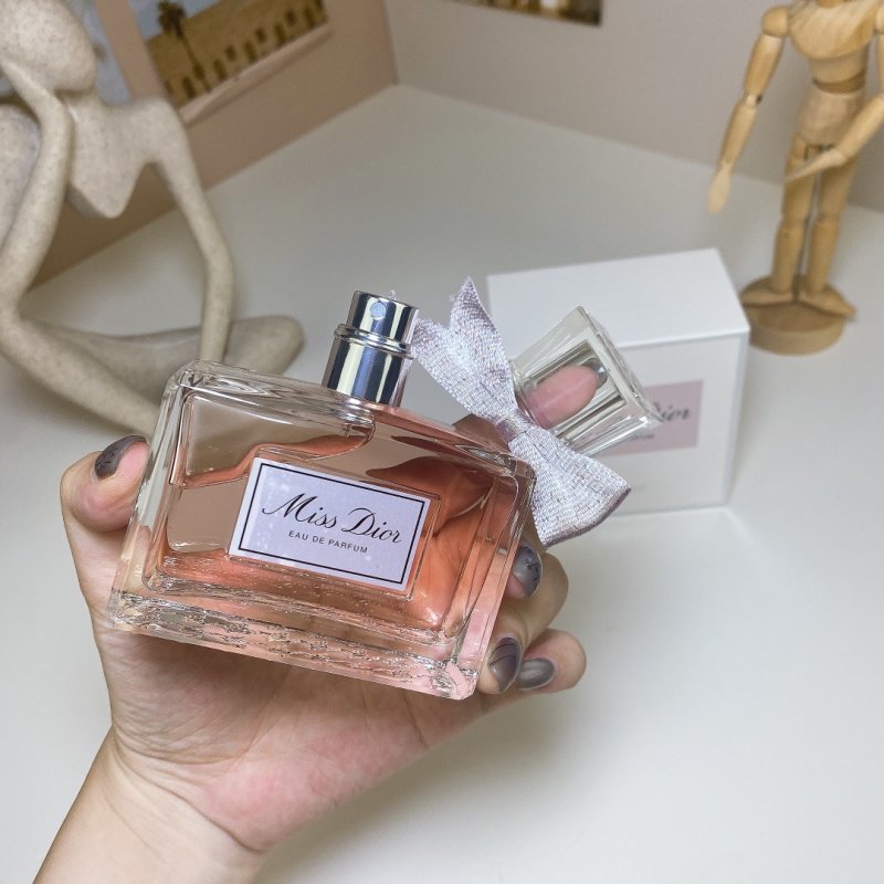 Dior Miss Dior Eau de Parfum 100ml view
