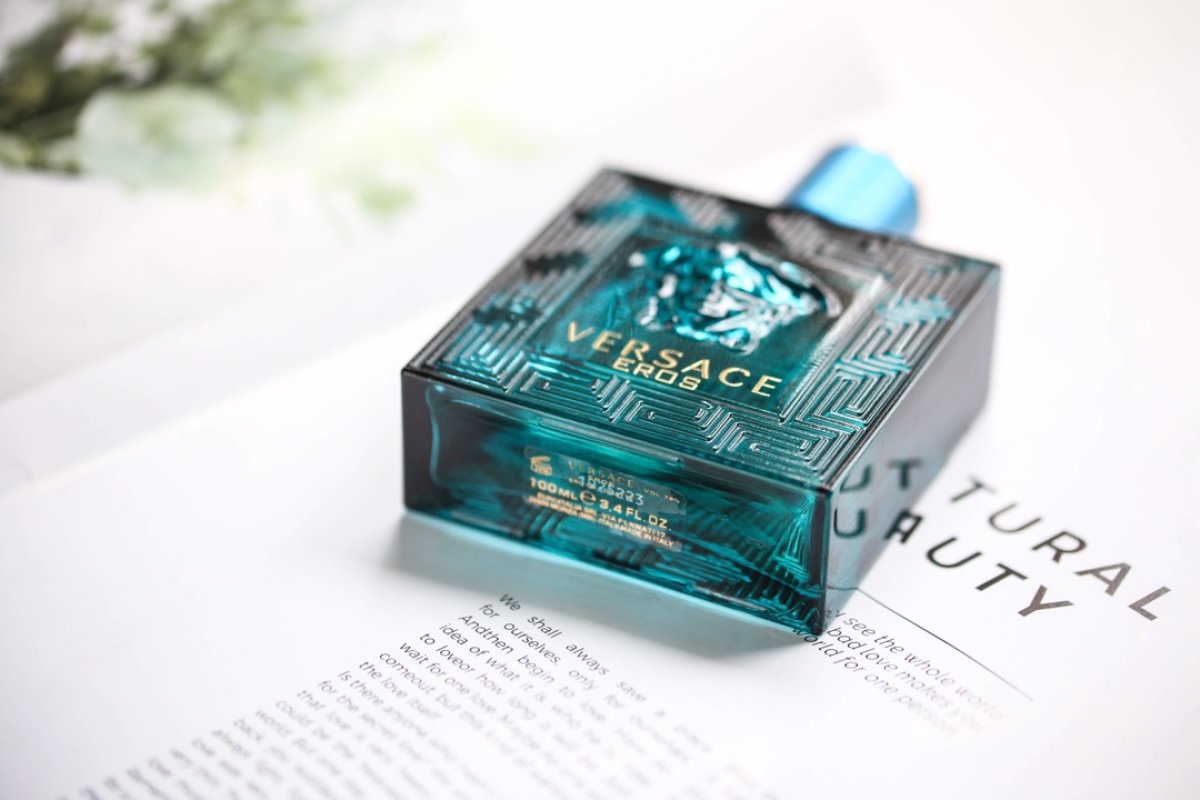 Versace Eros Men's Eau de Toilette 100ml view