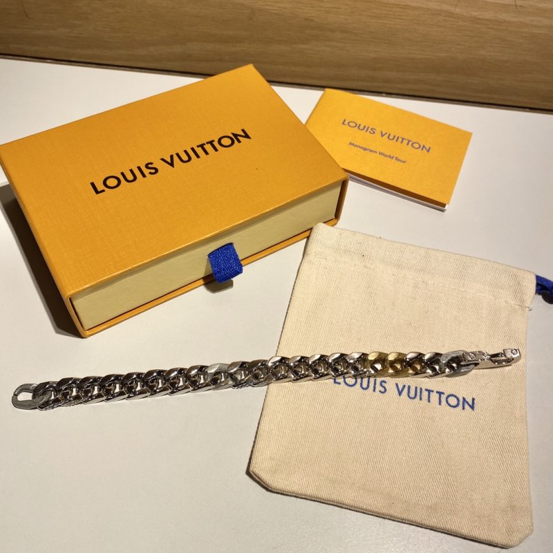 Louis Vuitton Chain Links Candy Blue Crystal Bracelet view