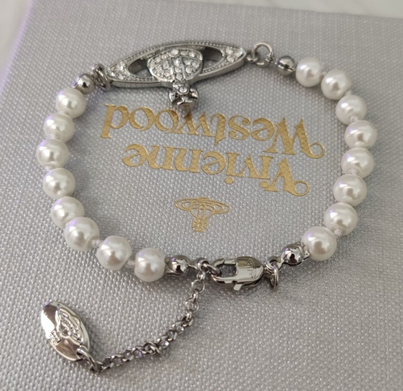 Vivienne Westwood Saturn Pearl Bracelet Silver view