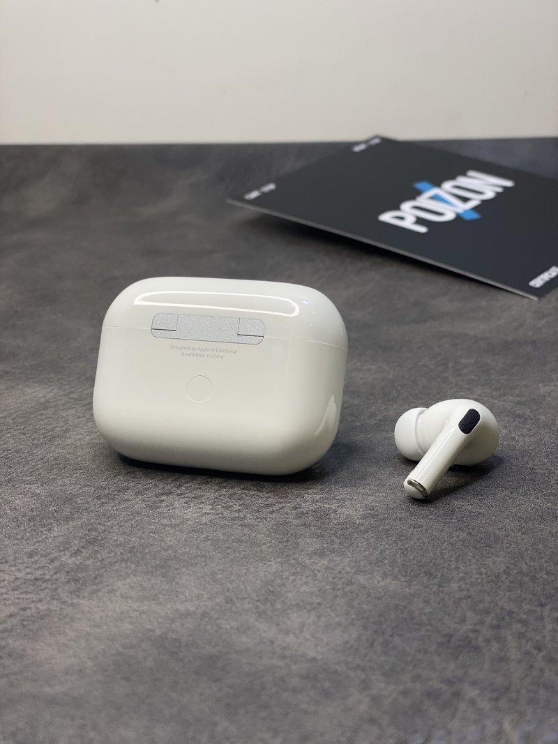 Apple AirPods Pro Gen 3 Wireless Earbuds White view
