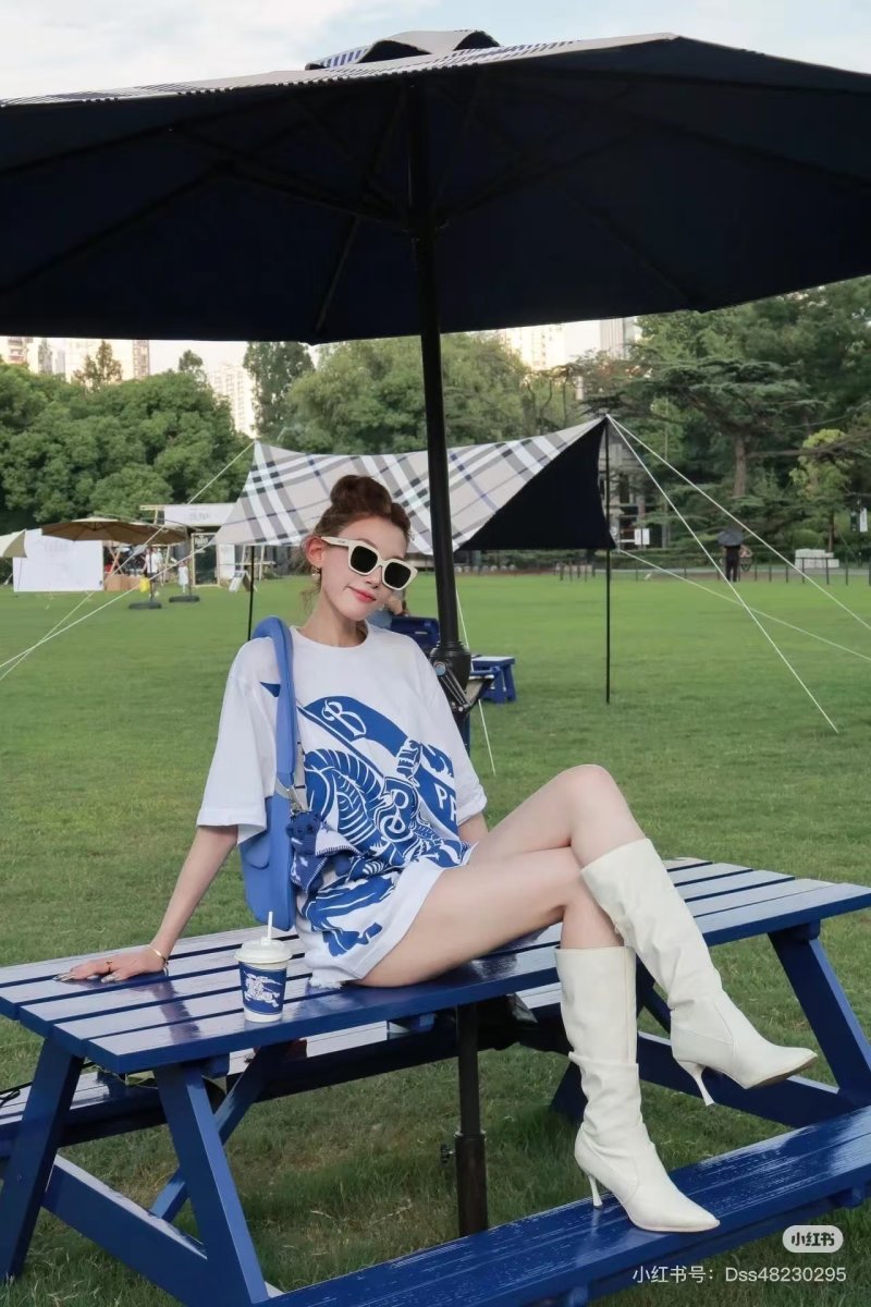 Blue & White Graphic Print Short Sleeve T-Shirt view
