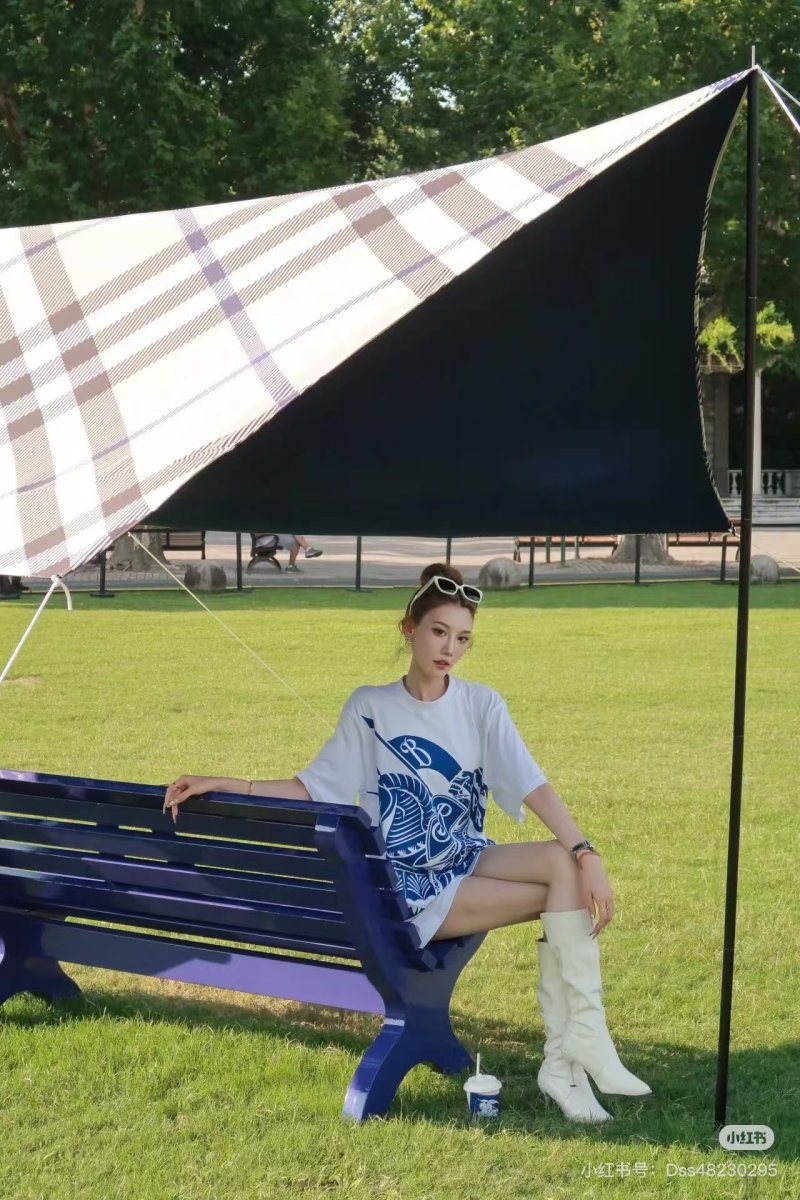 Blue & White Graphic Print Short Sleeve T-Shirt view