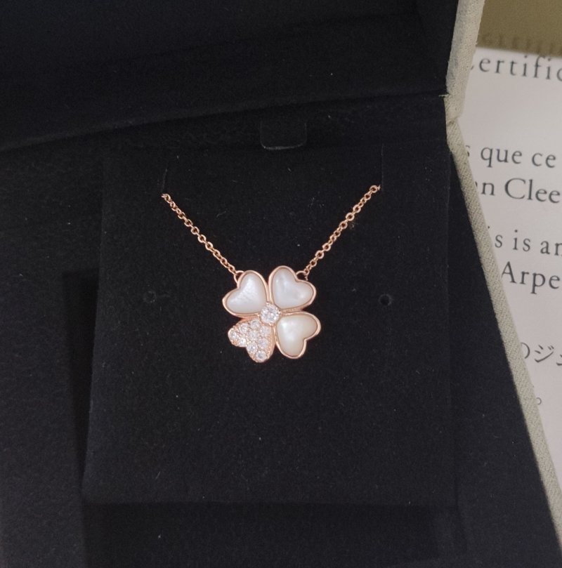 Van Cleef & Arpels Four-Leaf Clover Diamond Pendant Necklace Rose Gold view