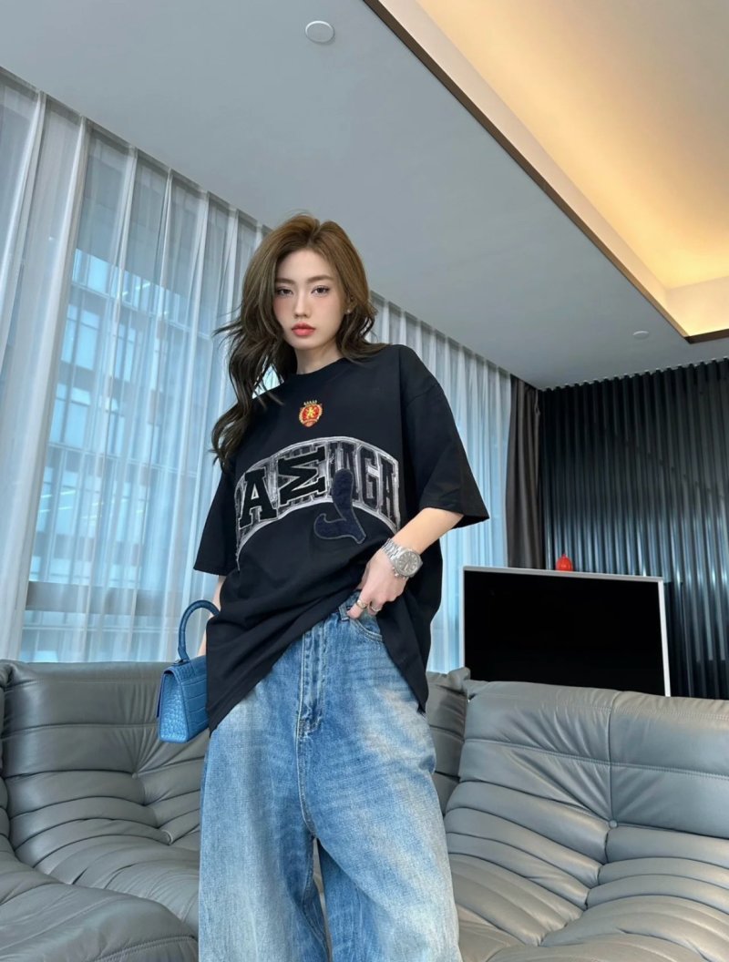 Black Oversized Graphic Logo T-Shirt