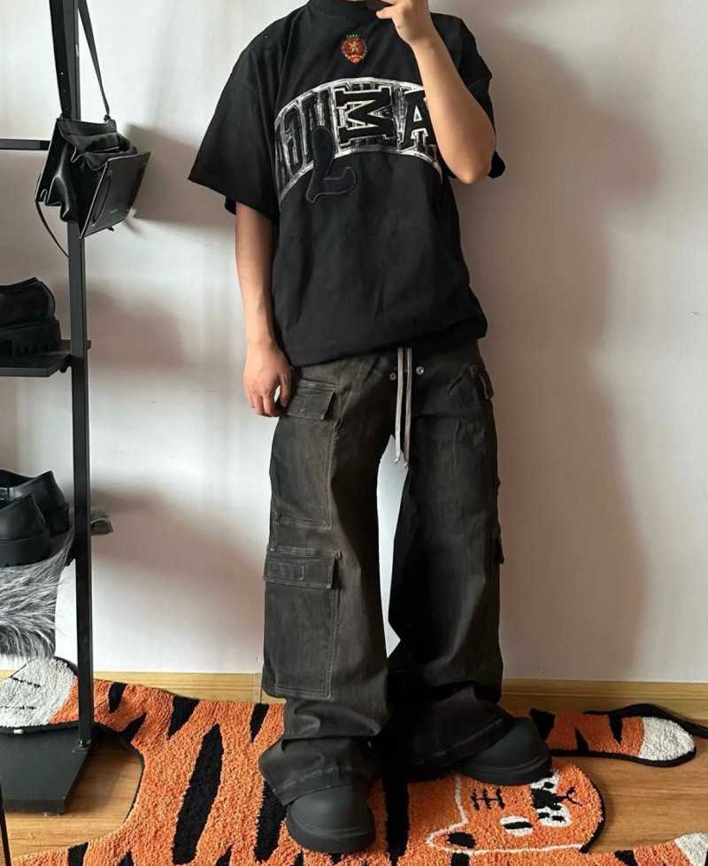 Black Oversized Graphic Logo T-Shirt view