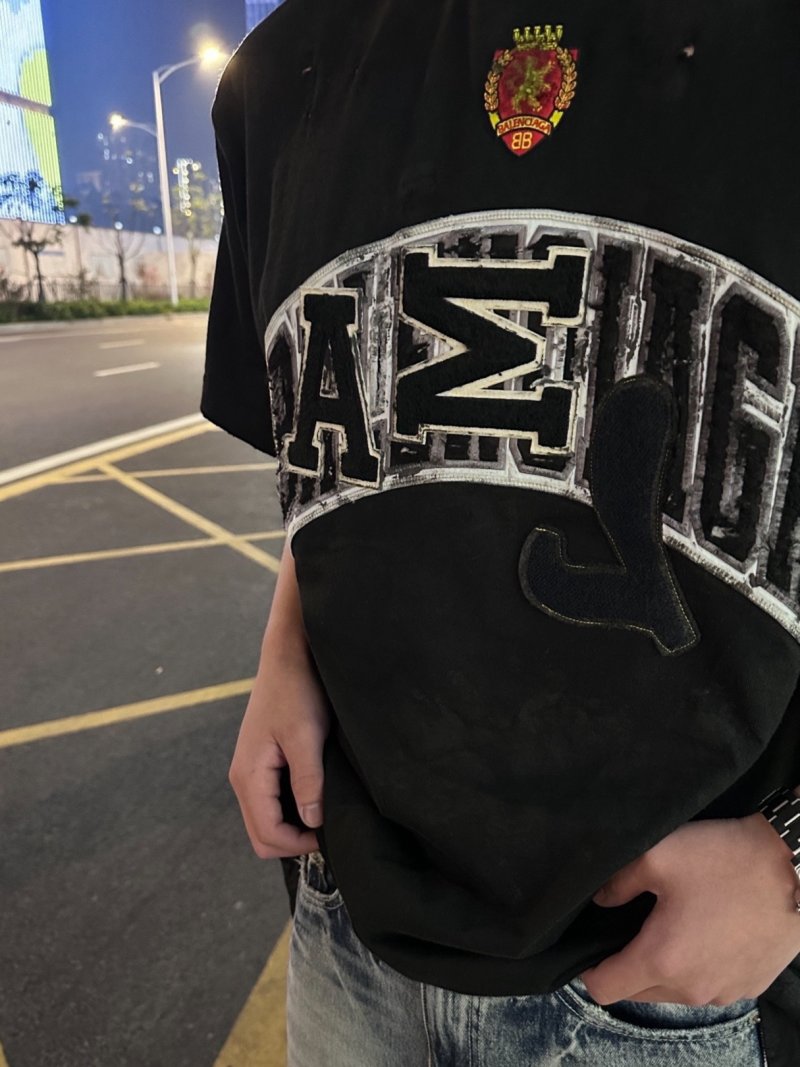 Black Oversized Graphic Logo T-Shirt view