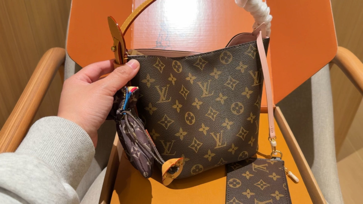 Louis Vuitton Monogram Canvas Shoulder Bag Brown
