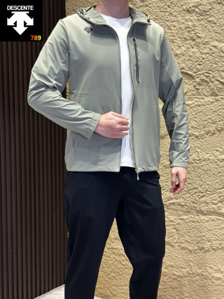 Descente Black Hooded Ice Silk Speed-Dry Outdoor Jacket view 20