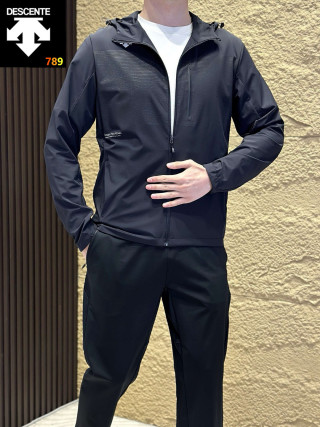Descente Black Hooded Ice Silk Speed-Dry Outdoor Jacket view 21