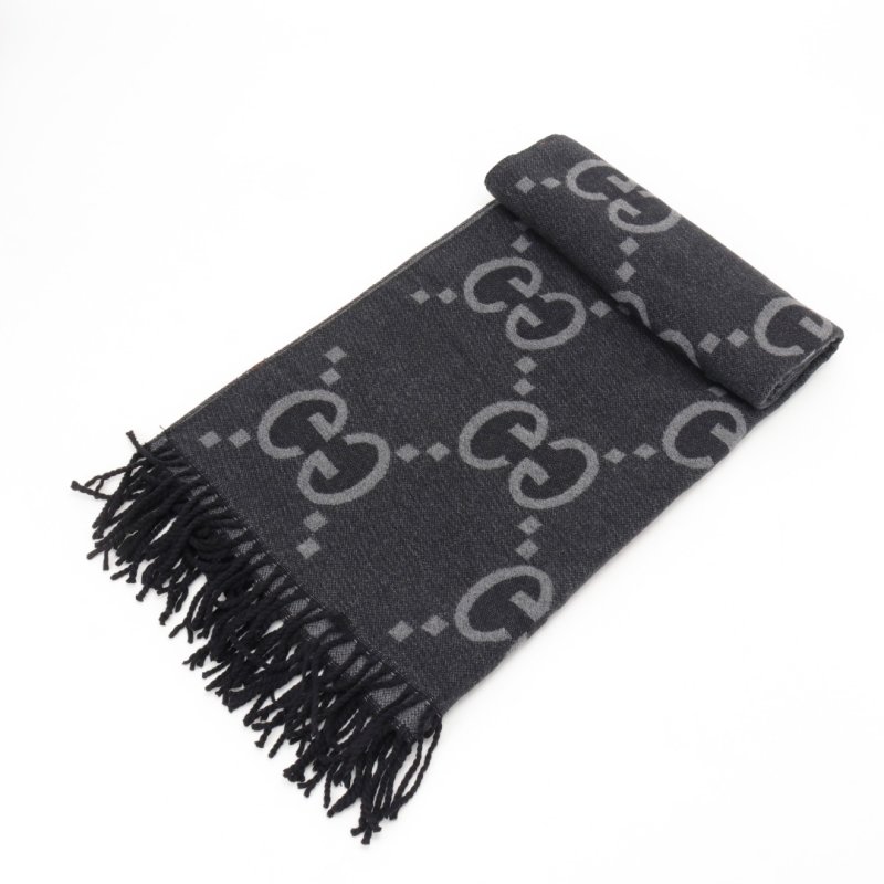 Gucci GG Jacquard Double-Face Knit Scarf Black view