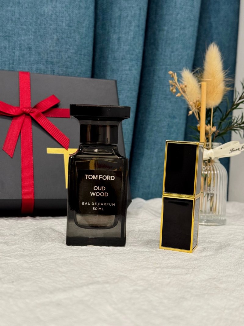 Tom Ford Black Orchid & Rouge Lipstick Luxury Gift Set view