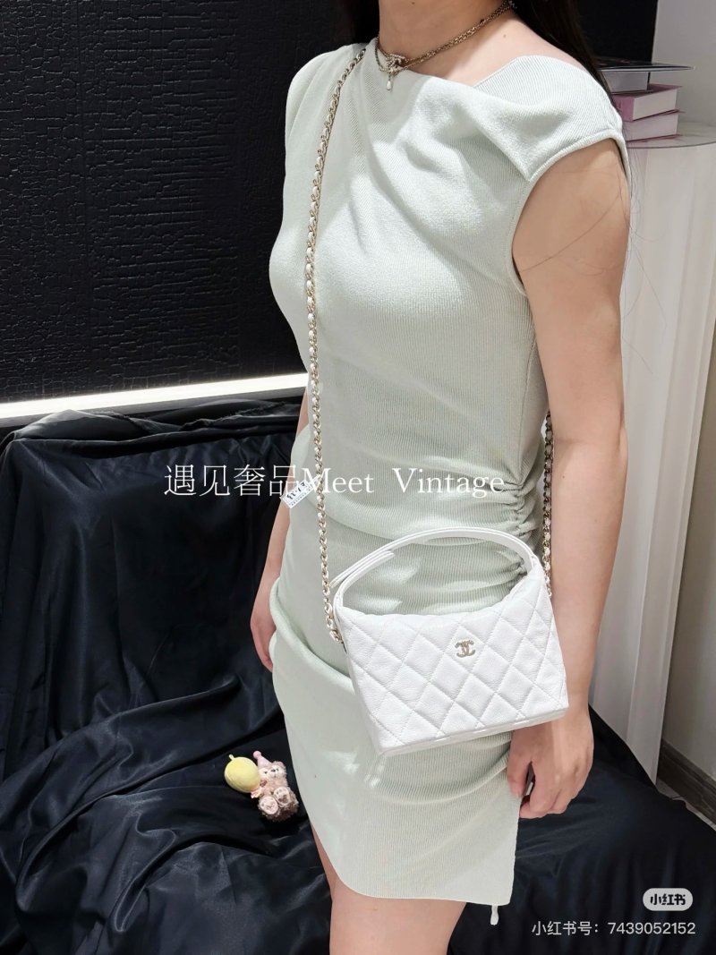 Chanel Black Quilted CC Chain Shoulder Bag view