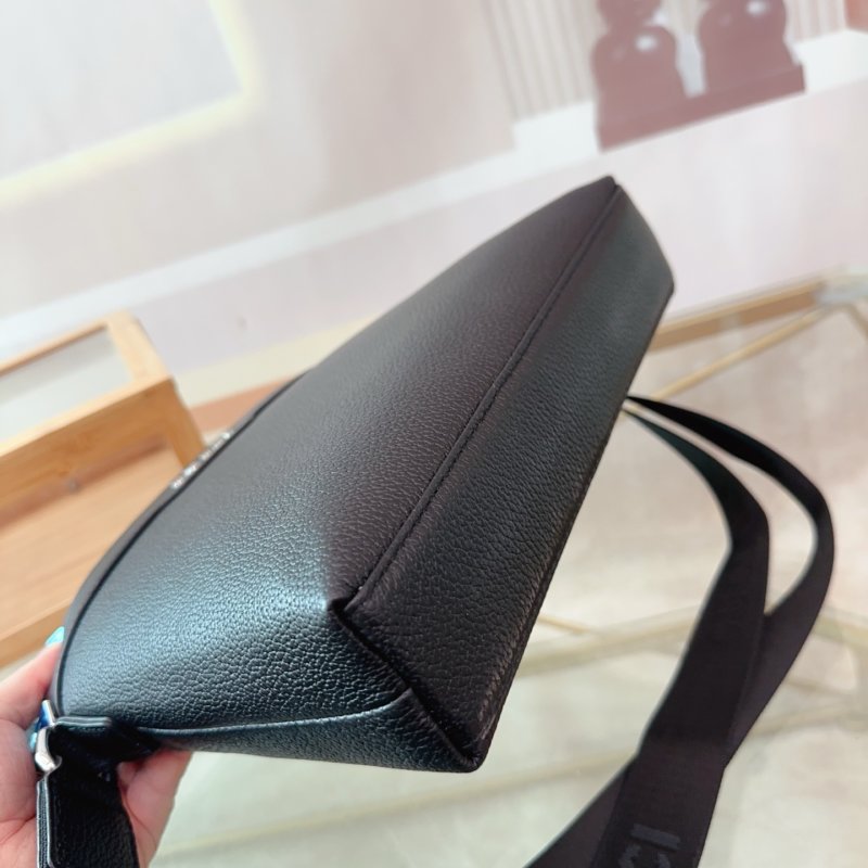 Gucci Black Leather Crossbody Messenger Bag view