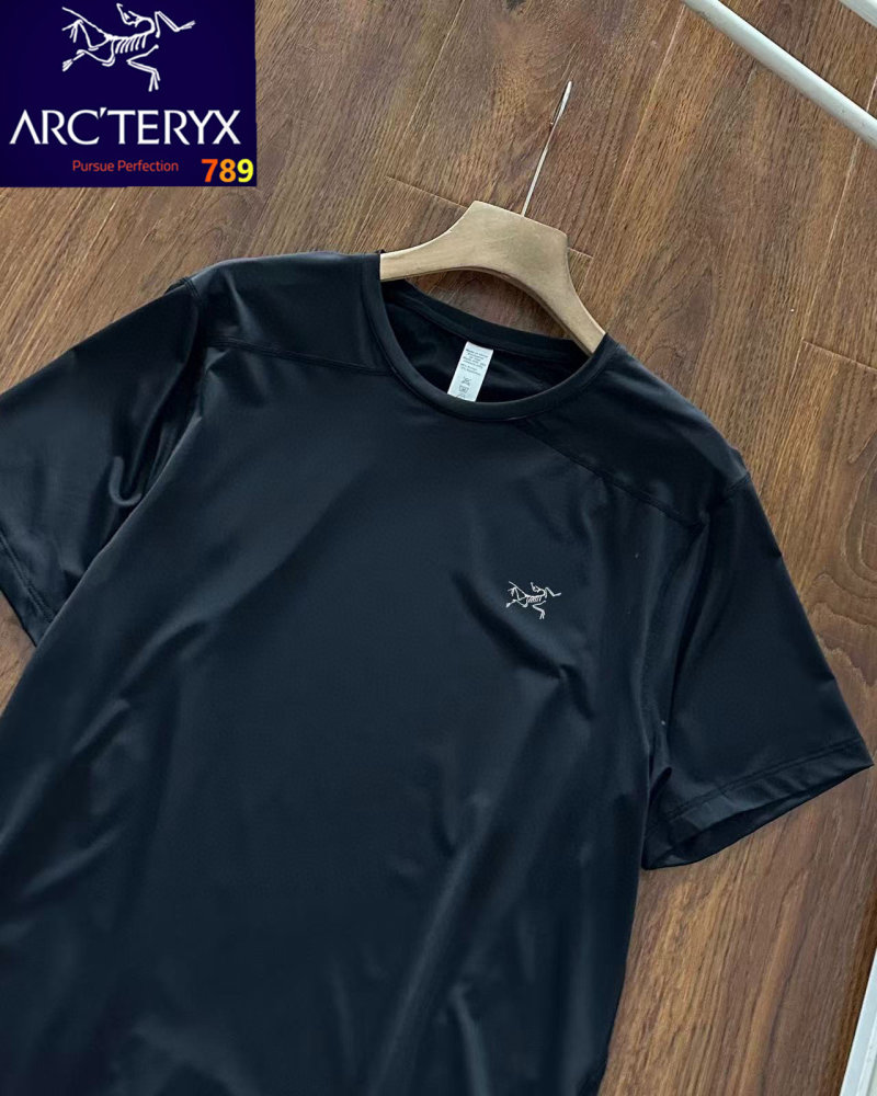 Arc'teryx Logo Print Ice Silk T-Shirt - Grey view