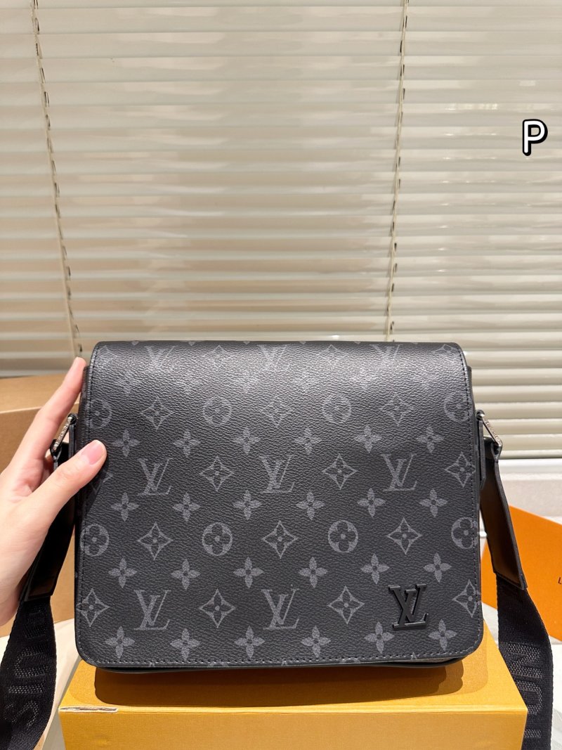 Louis Vuitton Monogram Canvas Messenger Bag Black view