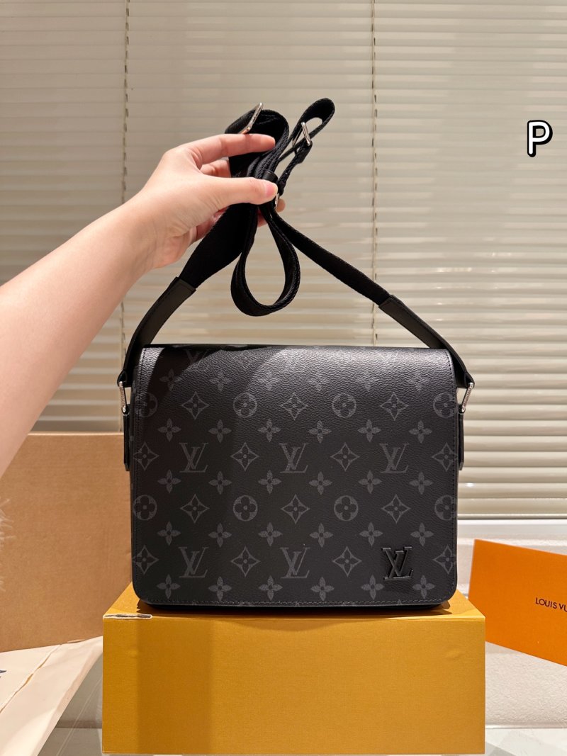 Louis Vuitton Monogram Canvas Messenger Bag Black view