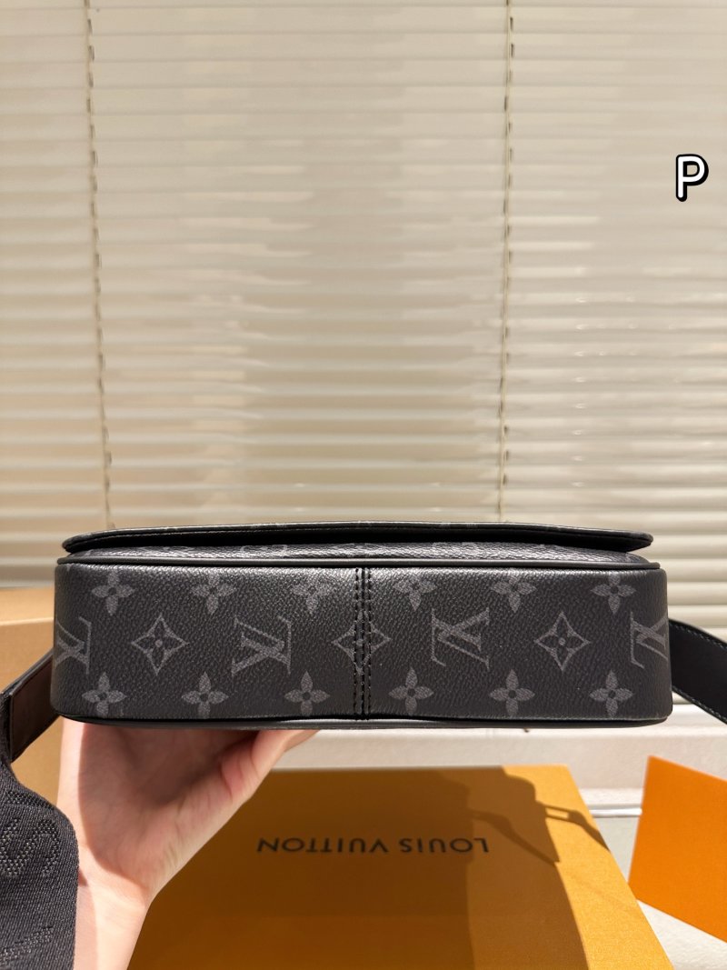 Louis Vuitton Monogram Canvas Messenger Bag Black view