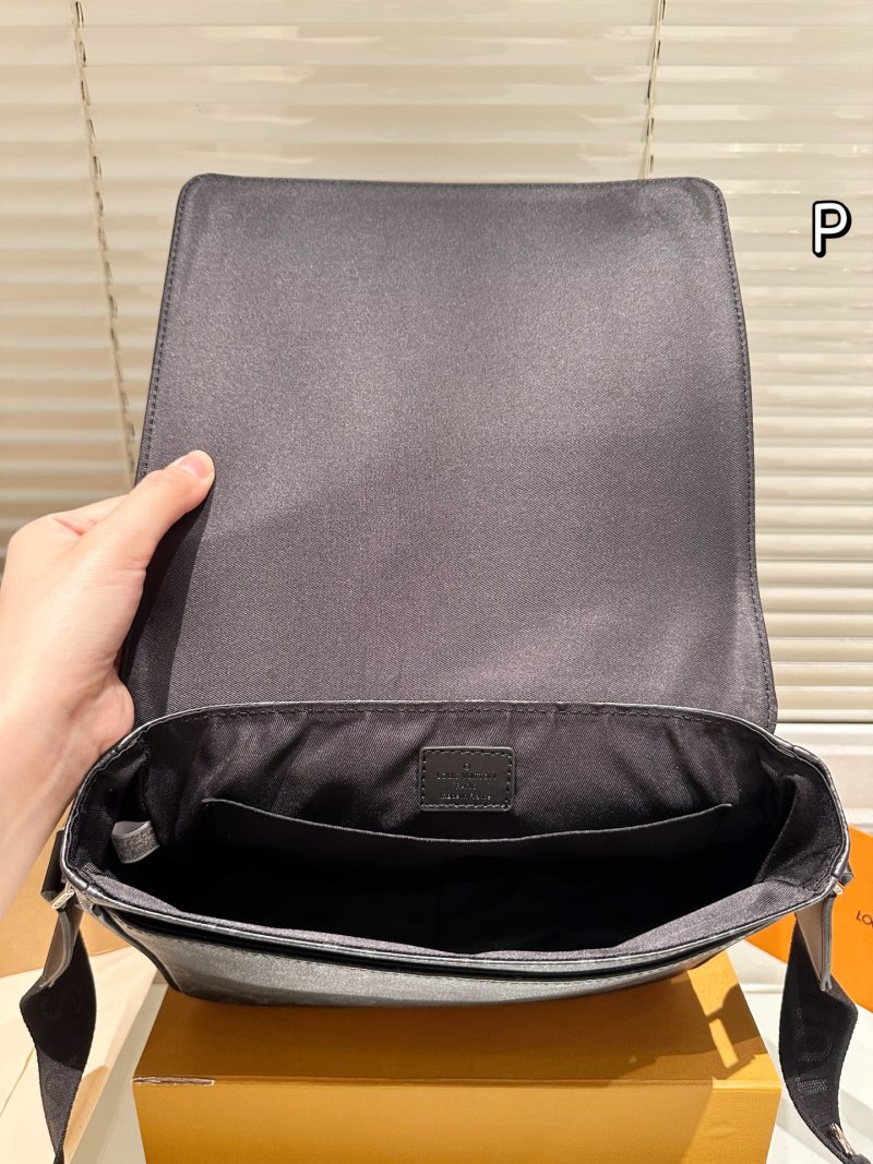 Louis Vuitton Monogram Canvas Messenger Bag Black view