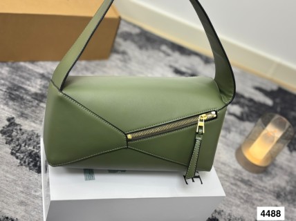 Loewe Geometric Puzzle Hobo Underarm Bag - Sage Green view 6