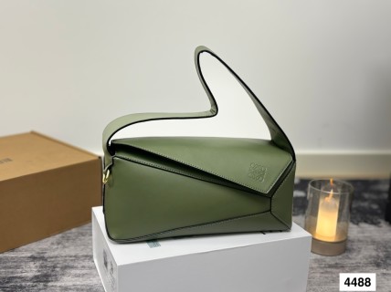 Loewe Geometric Puzzle Hobo Underarm Bag - Sage Green view 7