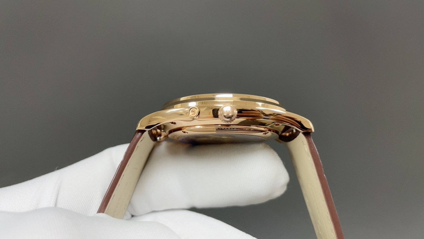 Jaeger-LeCoultre Master Ultra-Thin Moon Phase Rose Gold Watch view