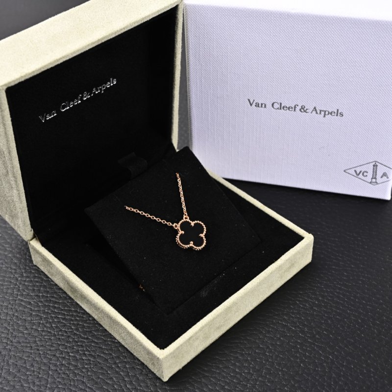 Van Cleef & Arpels Four Leaf Clover Gold Necklace view