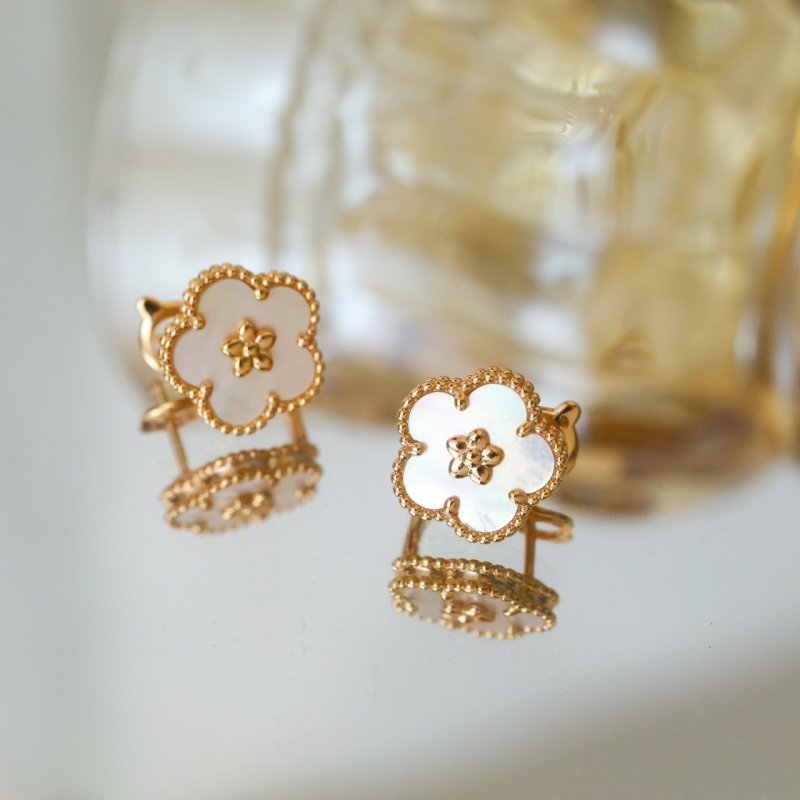 VCA Lucky Spring Plum Blossom Earrings - Rose Gold & White Mother of Pearl view