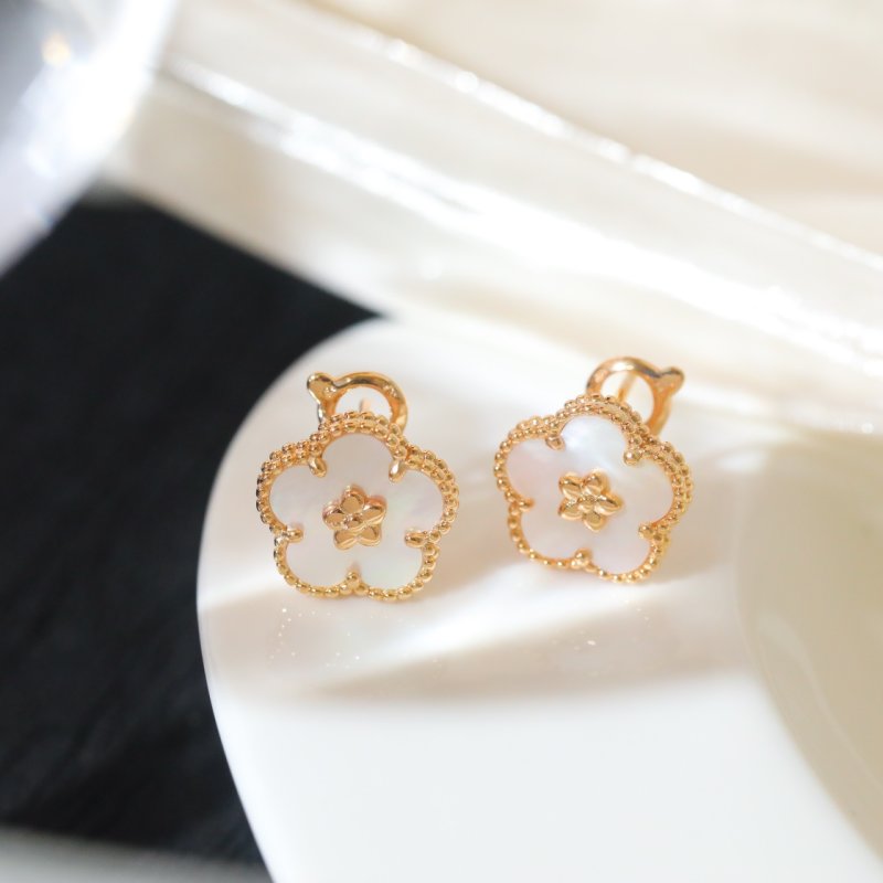 VCA Lucky Spring Plum Blossom Earrings - Rose Gold & White Mother of Pearl view