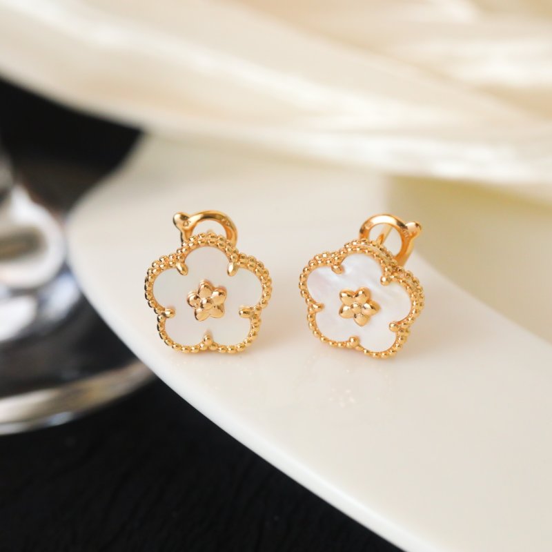 VCA Lucky Spring Plum Blossom Earrings - Rose Gold & White Mother of Pearl view