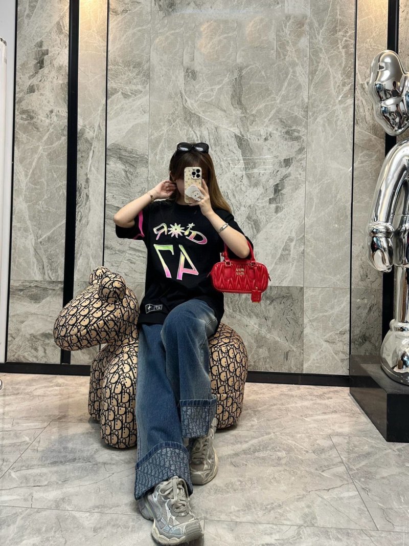 Black Graphic Print Short Sleeve T-Shirt with Neon Colorblock Design