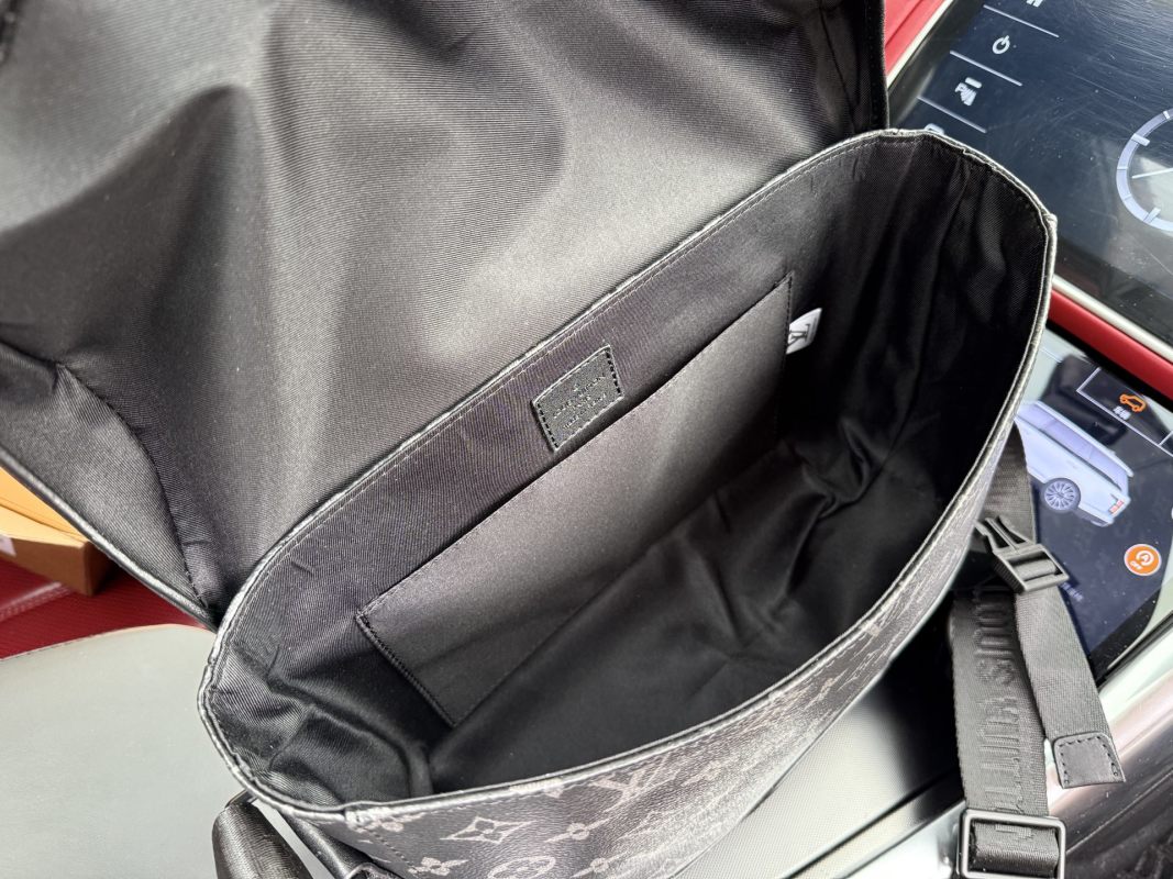 Louis Vuitton Messenger Voyager PM Black Shoulder Bag view