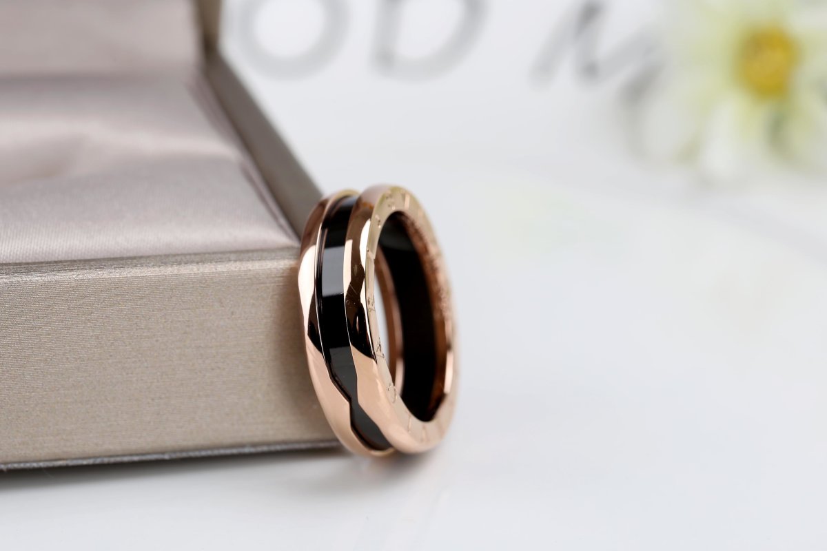 Bulgari B.Zero1 Black Ceramic & Rose Gold Ring