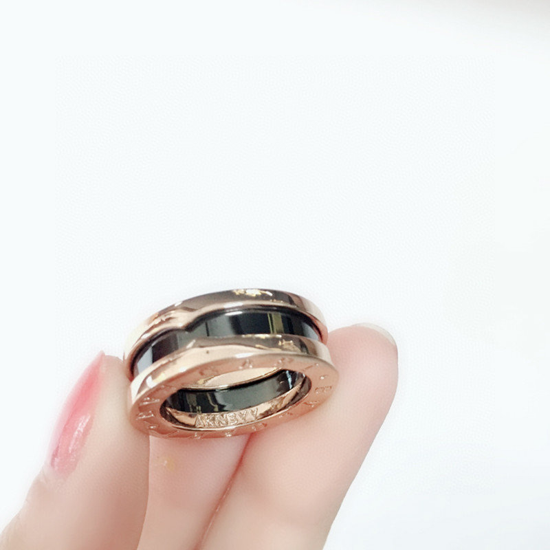 Bulgari B.Zero1 Black Ceramic & Rose Gold Ring view