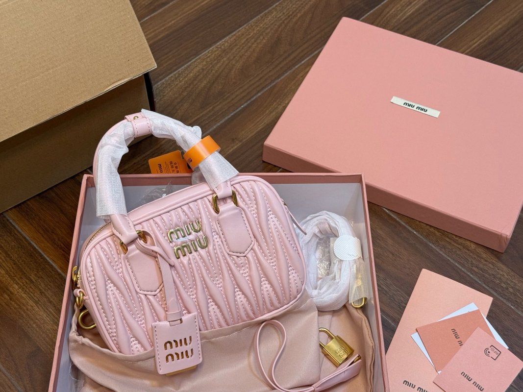 Miu Miu Arcadie Matelassé Pink Shoulder Bag