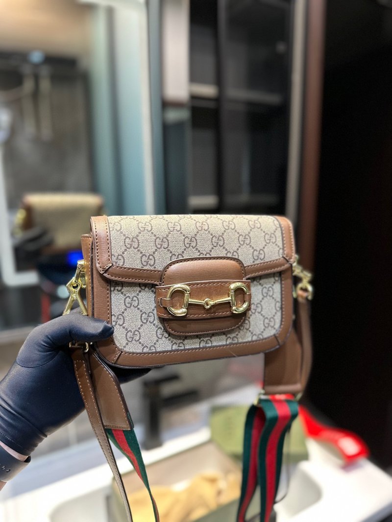 Gucci 1955 Horsebit Saddle Bag Beige Monogram