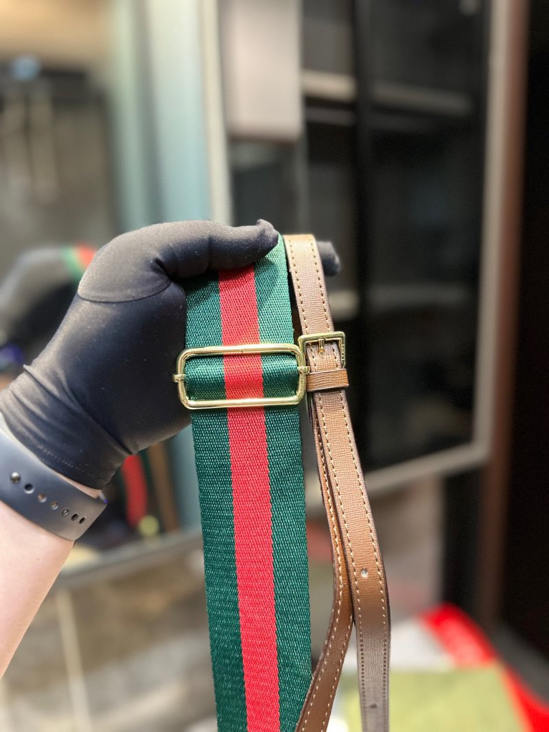 Gucci 1955 Horsebit Saddle Bag Beige Monogram view