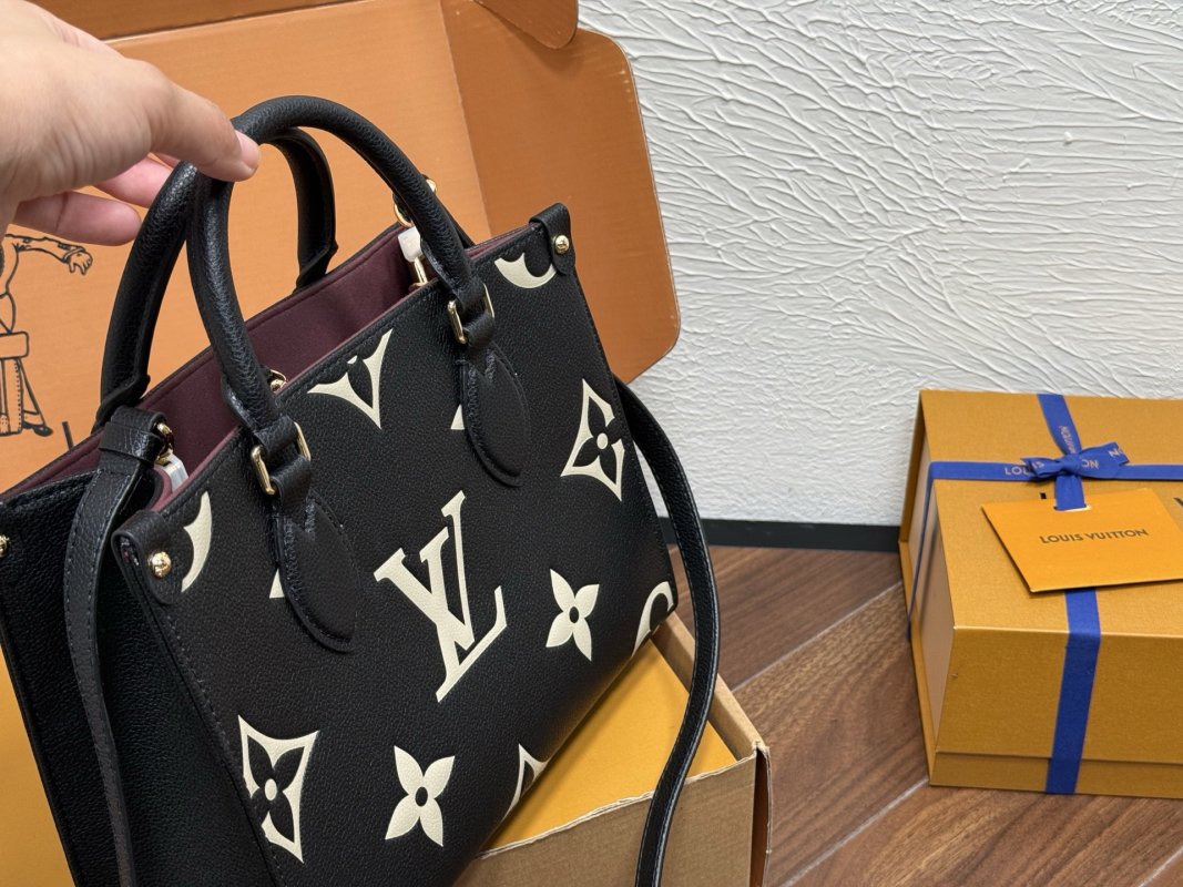 Louis Vuitton OnTheGo Monogram Tote Bag Black Cream 25cm view