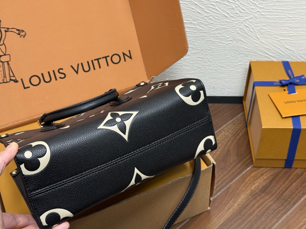 Louis Vuitton OnTheGo Monogram Tote Bag Black Cream 25cm view