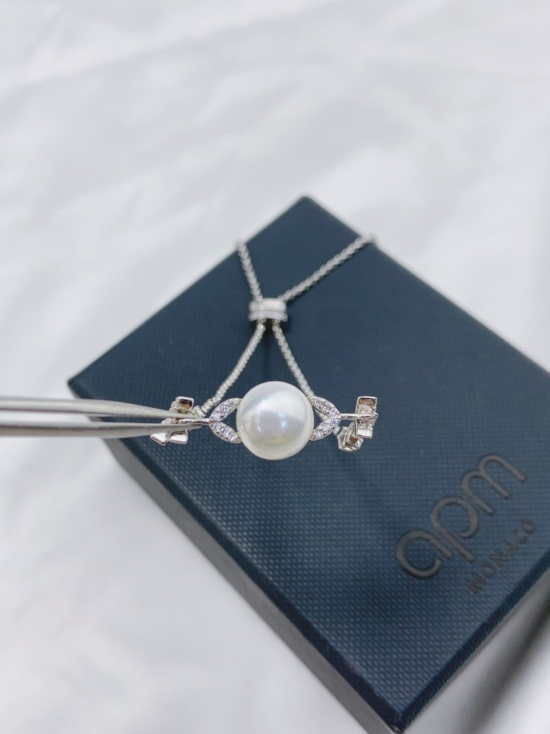 APM Monaco Pearl Wheat Leaf Adjustable Bracelet Silver view
