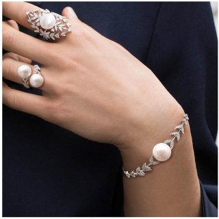 APM Monaco Pearl Wheat Leaf Adjustable Bracelet Silver view 9