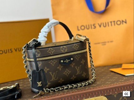 Louis Vuitton Monogram Canvas Crossbody Bag with Chain Strap view 3